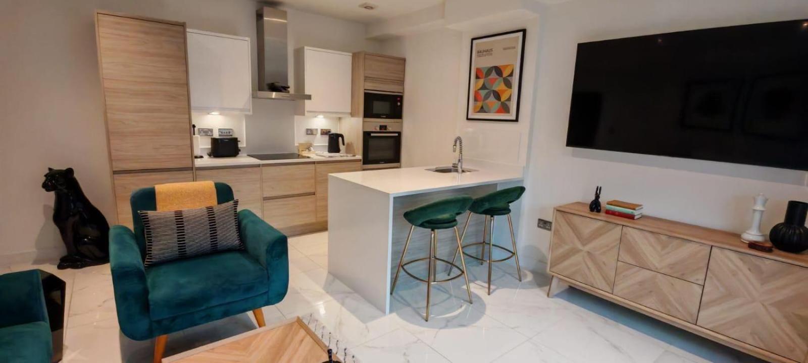 Luxury Apartment: City Centre, Stylish, Modern Τσέστερ Εξωτερικό φωτογραφία
