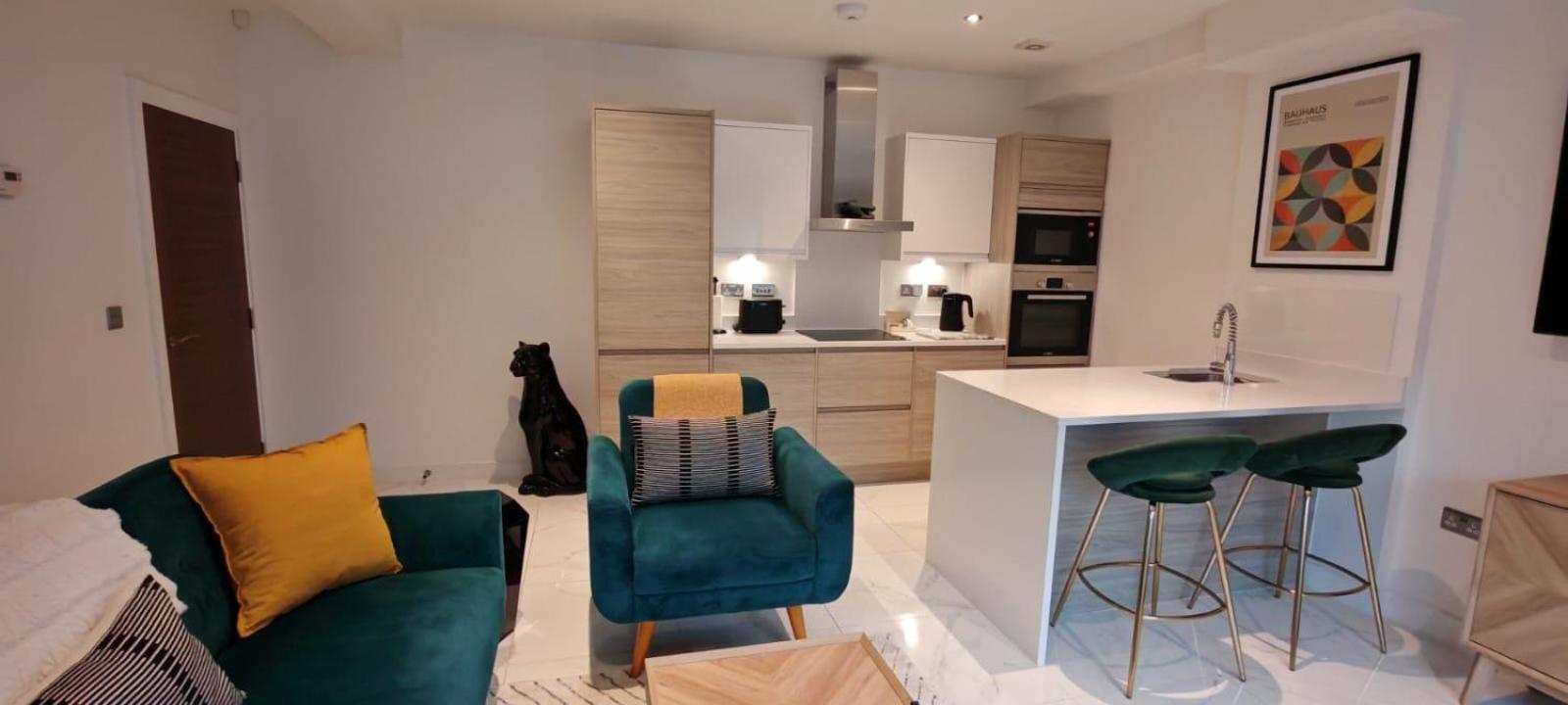 Luxury Apartment: City Centre, Stylish, Modern Τσέστερ Εξωτερικό φωτογραφία